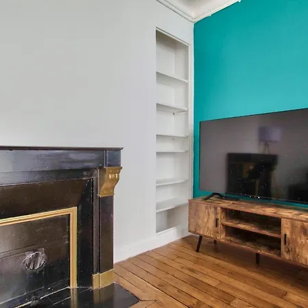 Luxurious 1 Bedroom Notre Dame De Monge Free Netflix Paris